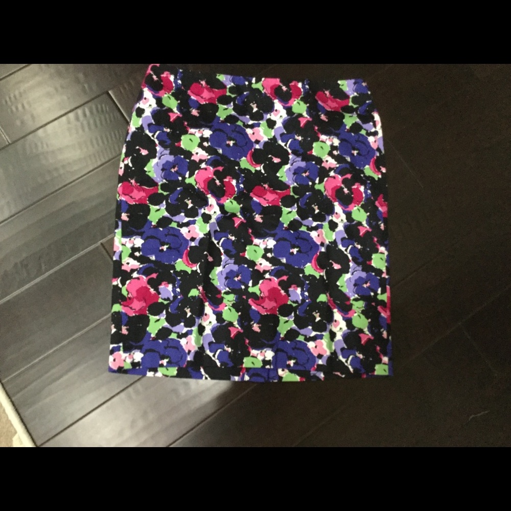 Beautiful Talbots Cotton skirt in size 12p